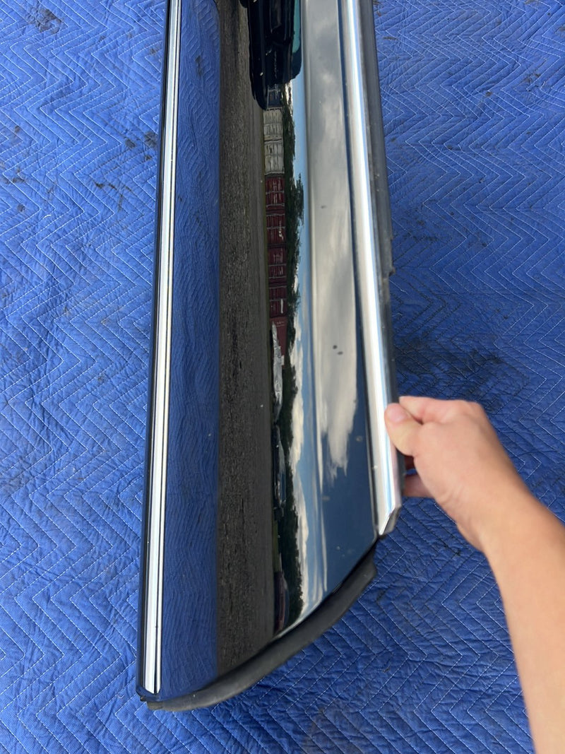 1996-2003 Audi S8 D2 A8 Front Passenger Right Door Shell Black OEM #6423EM