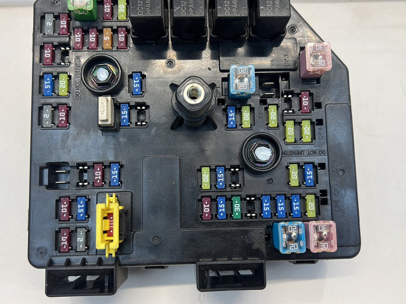 2012 Chevrolet Captiva Sport - Fuse Box PN: 22877740 22745851