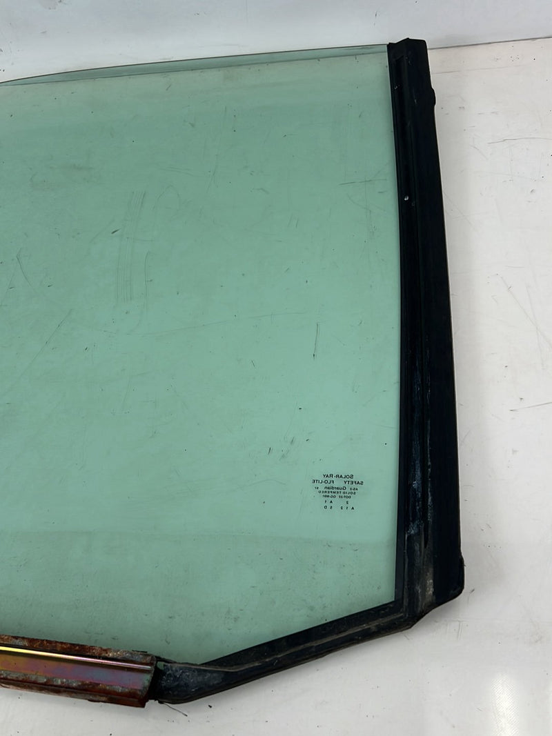 1995-1998 Chevrolet C/K Front Passenger Right Window Glass OEM