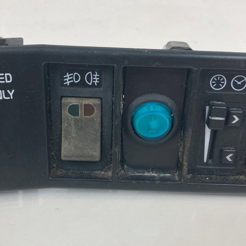 1992 Volvo 940 944 - Headlight Switch PN: 1125-02 1362698 3515810