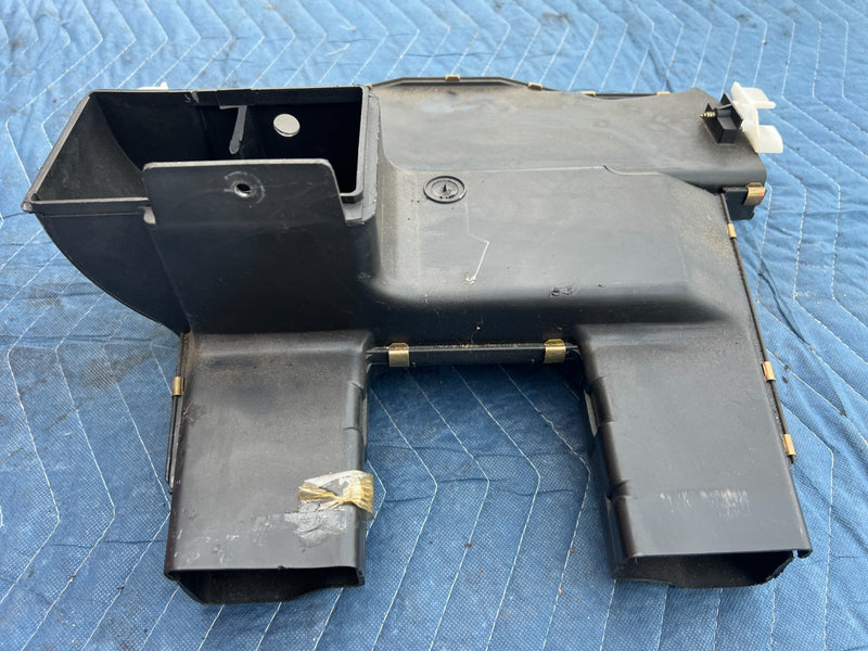 1989-1995 Volvo 740 940 Heater Box Climate Center Lower Duct Vent OEM #3718EM