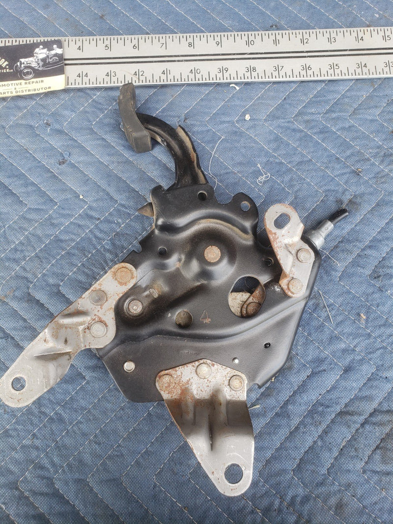 2000-2005 Chevy Impala Emergency Parking Brake Lever Pedal Assembly OEM #1934CN