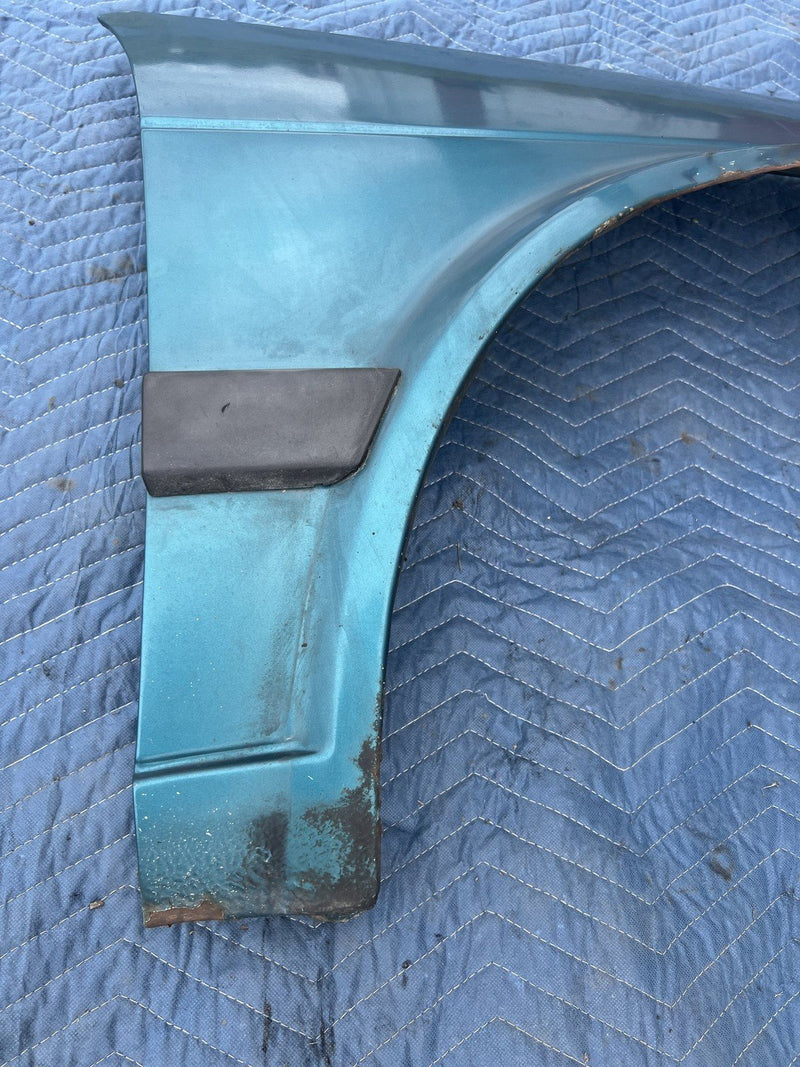 1985-1992 Volkswagen VW Golf Front Passenger Right Fender Panel Green OE #6198EM