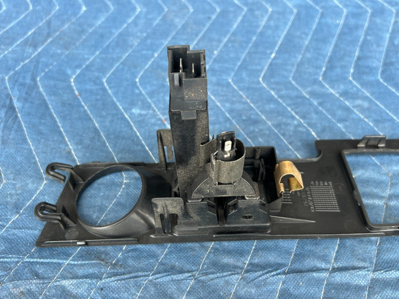 1989-1995 Volvo 740 940 Dash Ignition Surround Defrost Switch 3548792 OE #3761EM