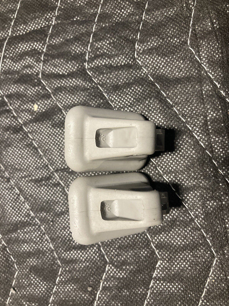 2005 2006 2007 Volvo S60R S60 V70R Interior Sun Visor Clip Hooks Pair OEM #1433M
