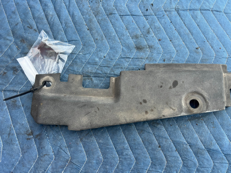 1989-1995 Volvo 740 940 Sedan Radiator Grille Cover Trim 3538306 OEM #3716EM