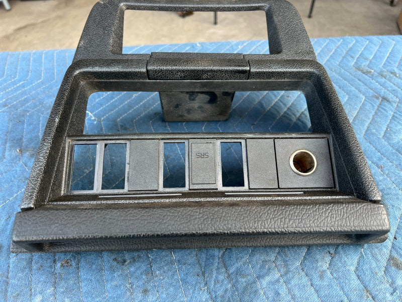 1986-1993 Volvo 240 244 245 Center Dash Trim Radio Surround Black OEM #4379EM