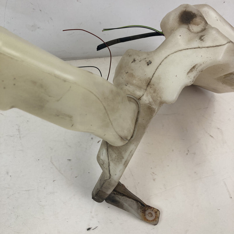 2001-2005 Volkswagen Passat Windshield Washer Reservoir Jug Tank OEM #5537M