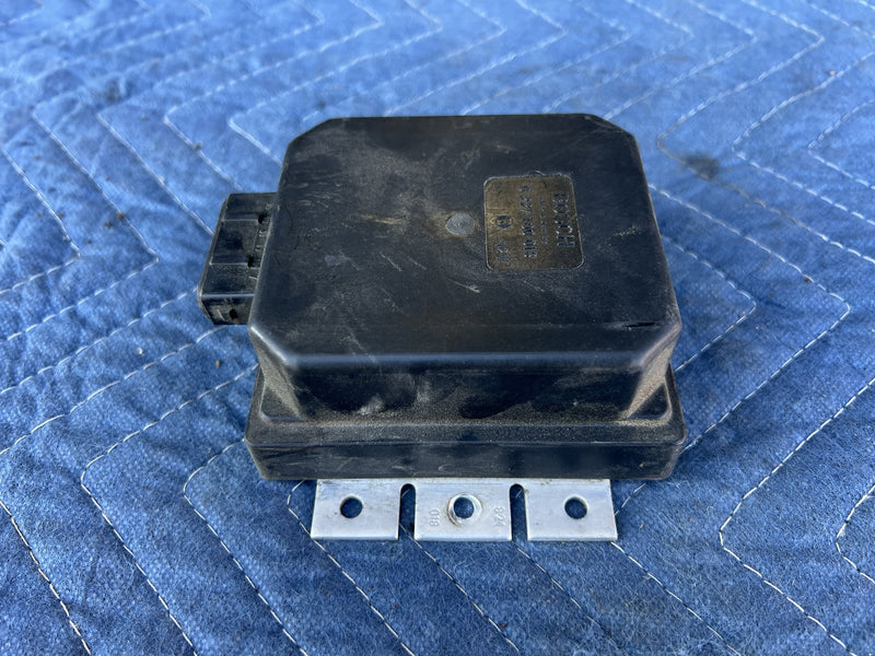 Volvo 240 - Ignition Control Module EZK PN: 0227100018