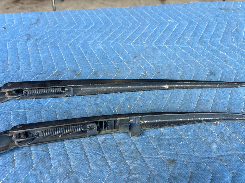 2000-2005 BMW 330xi 325xi E46 Front RH & LH Windshield Wiper Arm Pair OE #4779EM