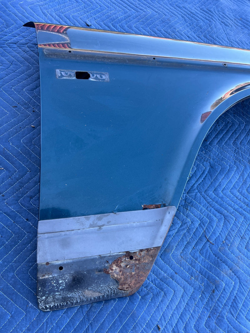 1986-1993 Volvo 240 244 Sedan Front Passenger Right Fender Blue Green OE #4291EM