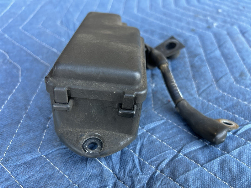 1998-2003 Jaguar XJR XJ8 X308 Engine Bay Junction Fuse Box LNE2800AA OEM #4691E