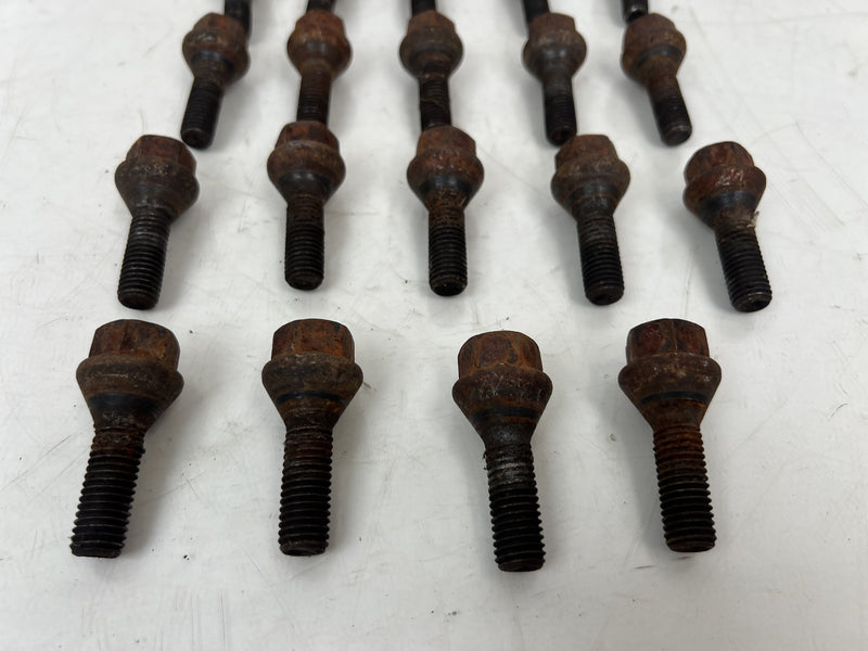 1998-2000 Volvo S70 V70 XC Wheel Stud Lug Nuts Bolt Set of 19 OEM #6844EM