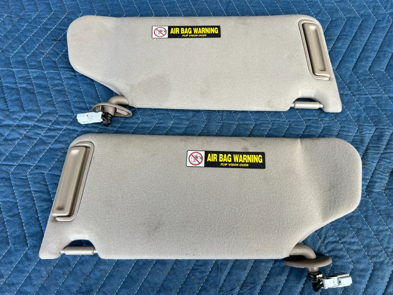 1998-2002 Honda Accord Pair of LH RH Sun Visors Gray Cloth, Clips, Light #1942CN