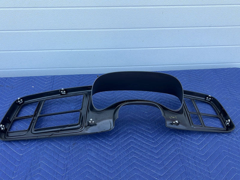 Chevrolet Silverado - Gauge Cluster Trim PN: 15178706