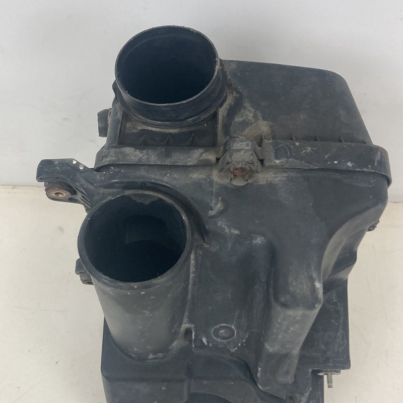 2002-2004 Honda CR-V RD2 Air Filter Housing OEM #5110M