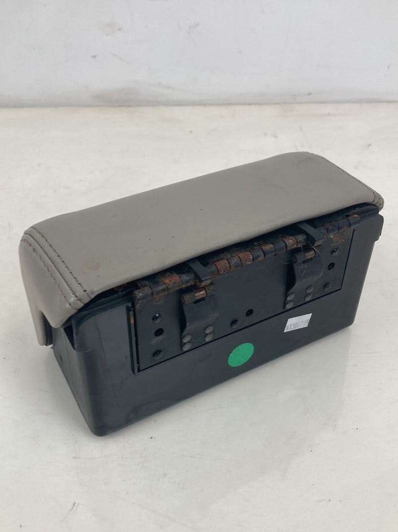 2002-2005 Lincoln Town Car Signature Dash Cup Holder OEM #5147M