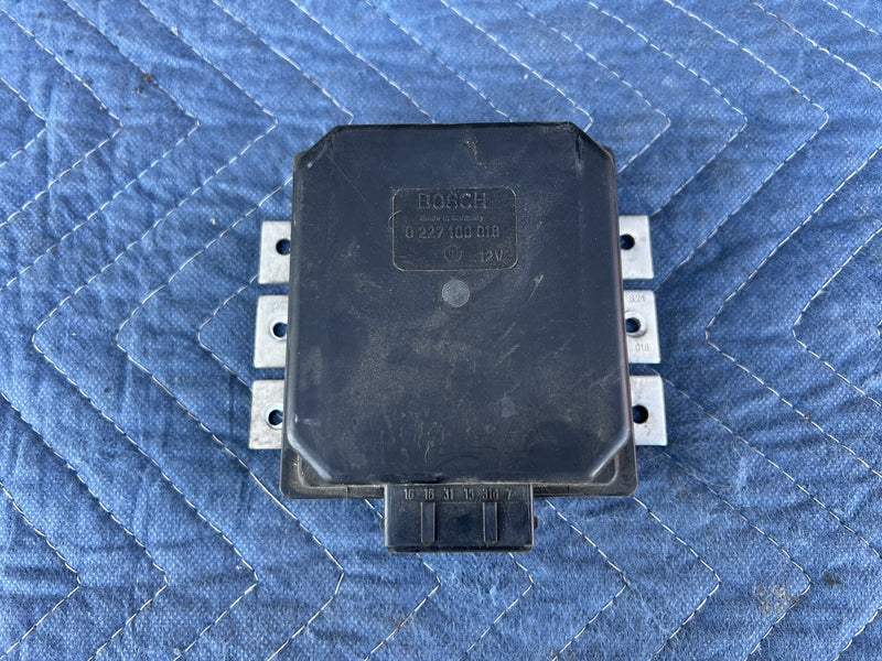 Volvo 240 - Ignition Control Module EZK PN: 0227100018