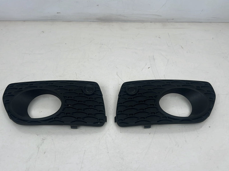 2008-2013 Volvo XC70 Front Bumper Right & Left Fog Light Trim Pair OEM #6364EM