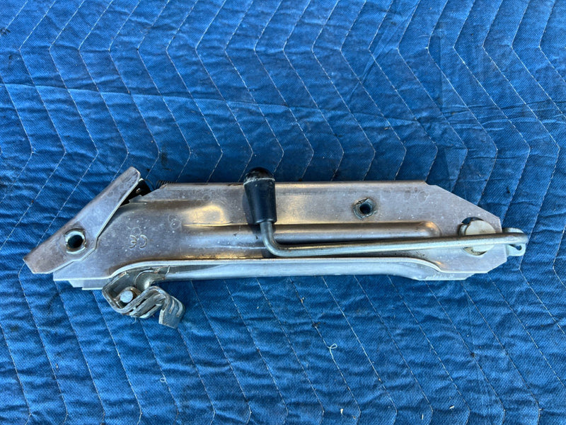 47023156