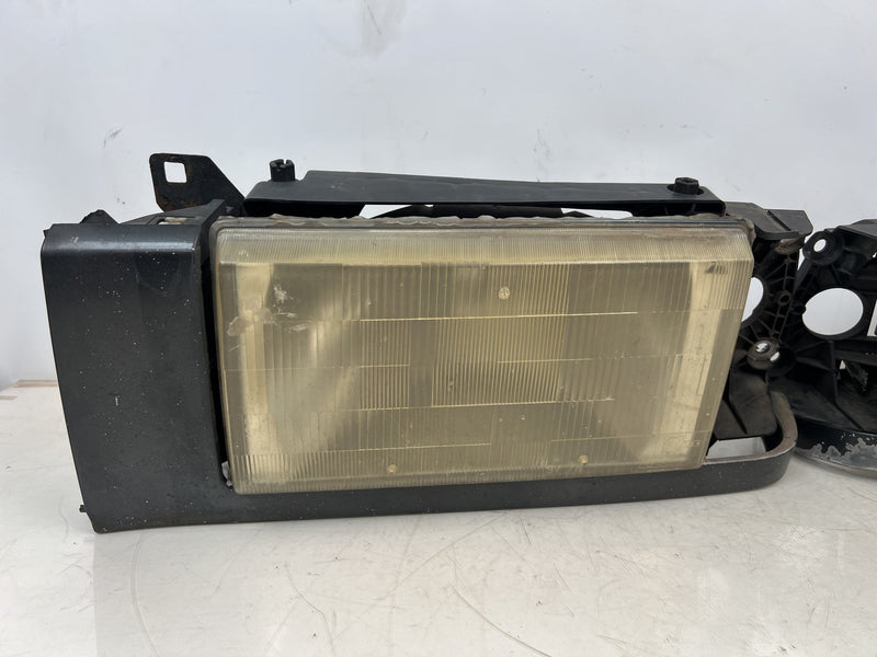 1989-1995 Volvo 740 940 Left Right Non-Fog Light Headlight Lamp Pair OEM #6798EM