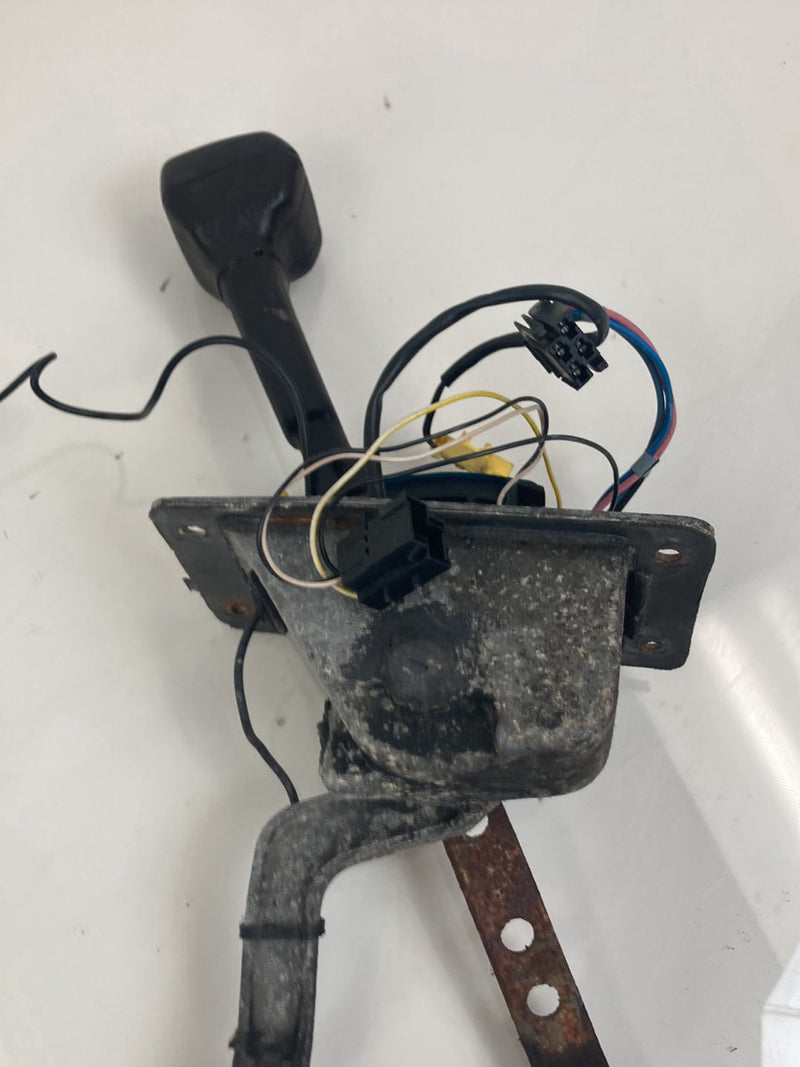 1992 Volvo 940 944 - Automatic Shifter Assembly PN: 3544164