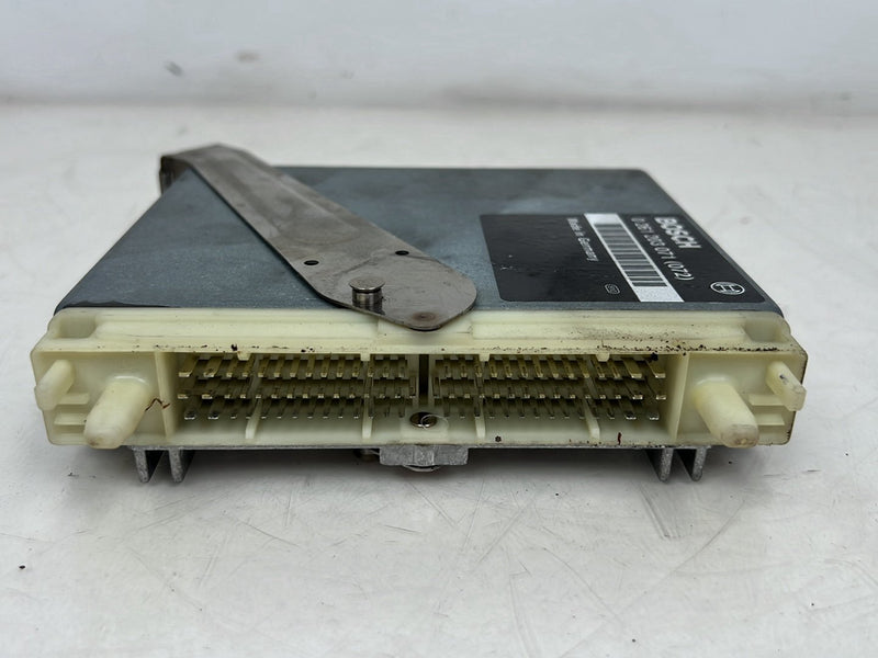 1993-1997 Volvo 850 Bosch Engine Control Module ECU 0261203071 OEM