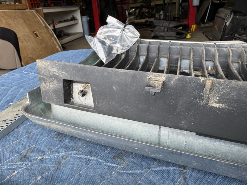 1986-1993 Volvo 240 244 245 Front Grille Trim Hood 1312658 OEM #4852E