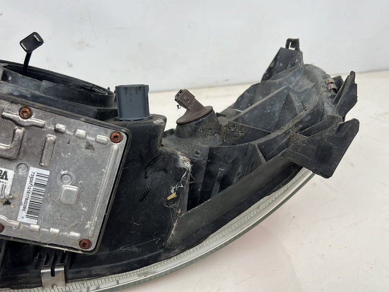 2004-2007 Volvo S60R V70R Passenger Right Headlight Assembly 30698824 OE #5771EM
