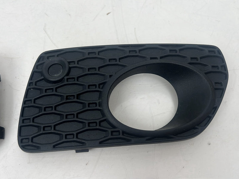 2008-2013 Volvo XC70 Front Bumper Right & Left Fog Light Trim Pair OEM #6364EM