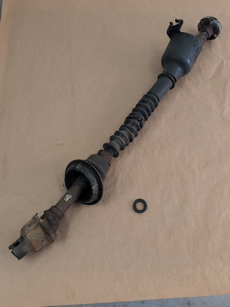 1988-1998 Chevy Suburban GMT400 Steering Intermediate Shaft Lower OEM 26033170