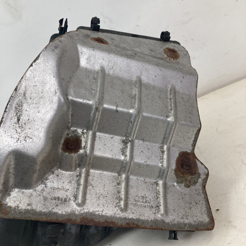 2001-2005 Volkswagen Passat Air Cleaner Box MAF OEM #5542M