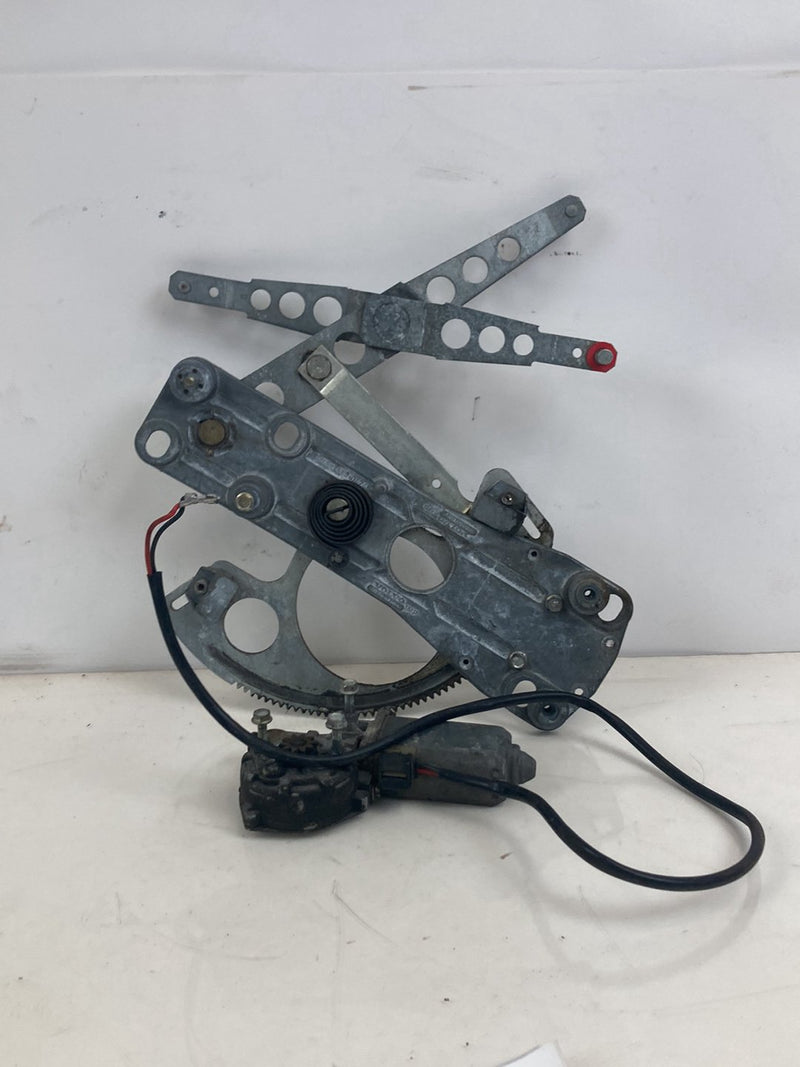 1986-93 Volvo 240 244 Window Regulator Passenger Front Bosch 1315020 OEM #4875M