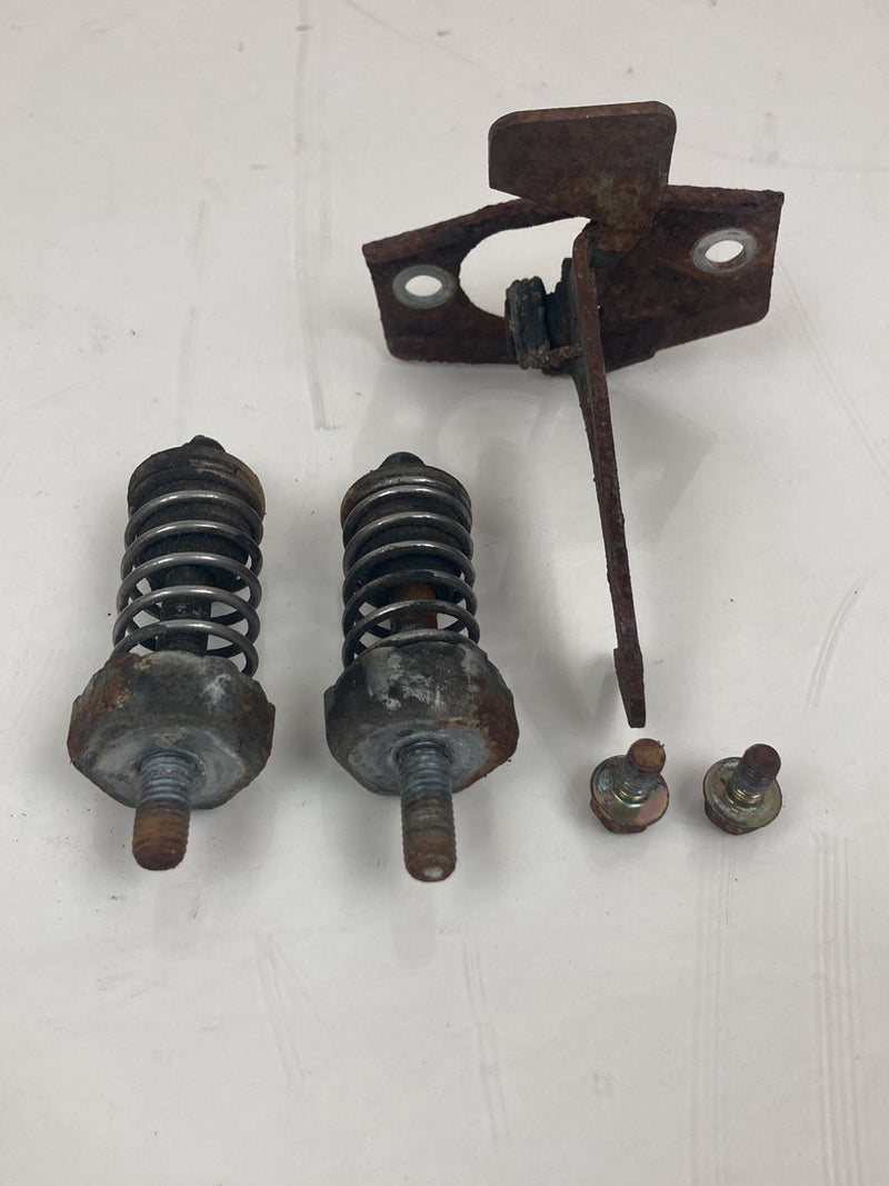 1992 Volvo 940 944 - Hood Catch