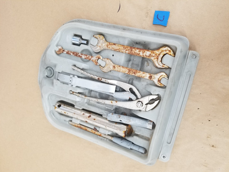 1984-93 BMW E30 318i 325i Rear Trunk Emergency Spare Tire Tool Kit OEM #482CN