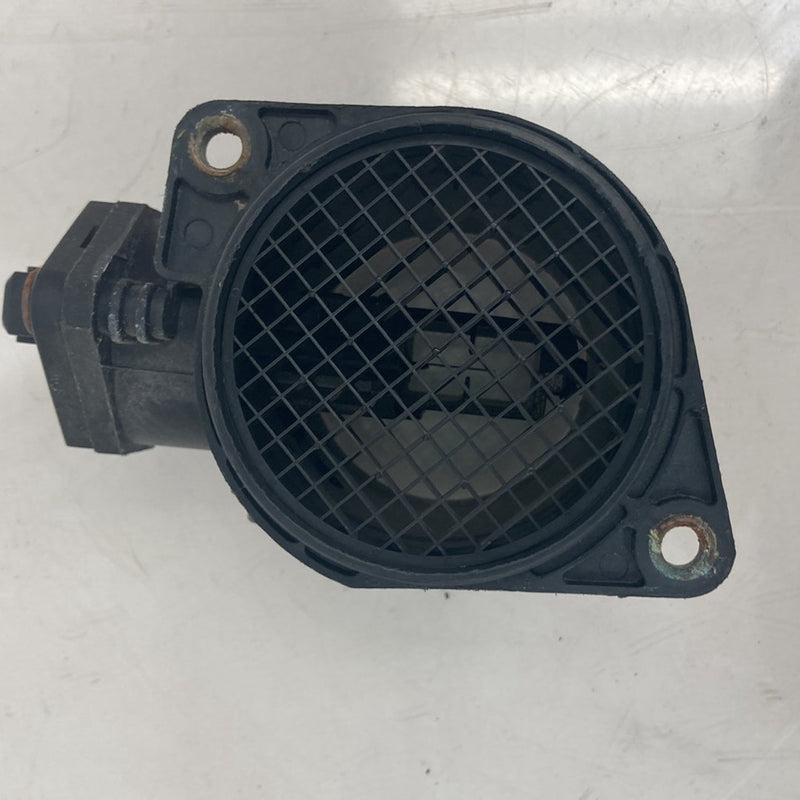 1998-2000 Volvo V70 Mass Air Flow Meter MAF 107 MM112DCA10270 OEM #5185M