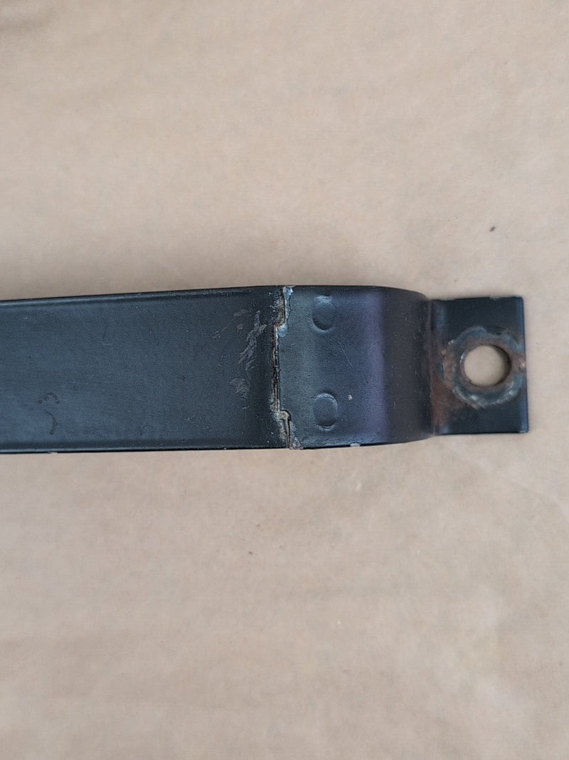 1995-1997 GMC Yukon Fuel Tank Strap Brackets Pair 697655 15978247 OEM