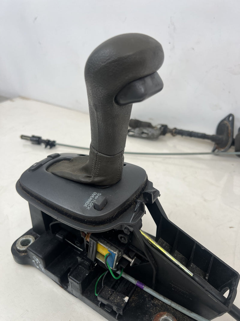 1998-2000 Volvo S70 V70 XC Automatic Floor Shift Shifter Assembly OEM #6895EM