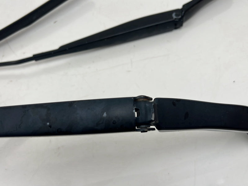 2013-2019 Ford Escape Front Right &amp; Left Windshield Wiper Arm Pair OEM #5475EM