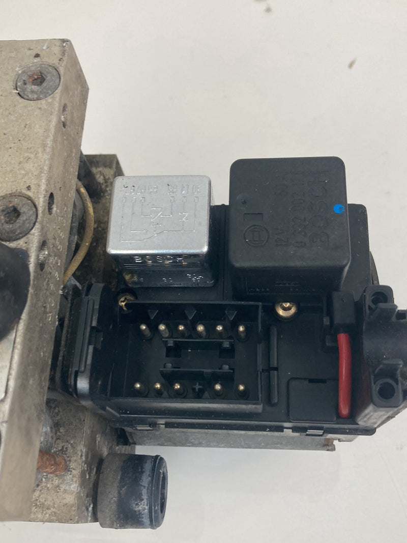 1992 Volvo 940 944 - ABS Pump PN: 0265205010 A07925839 K9003012A