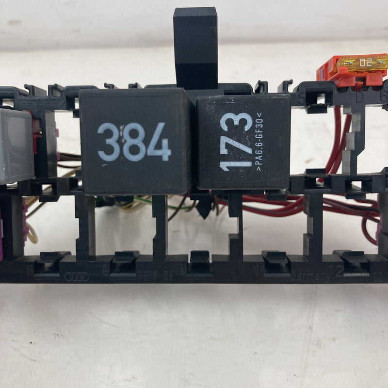 2001-2005 Volkswagen Passat Fuse Relay Box OEM #5533M