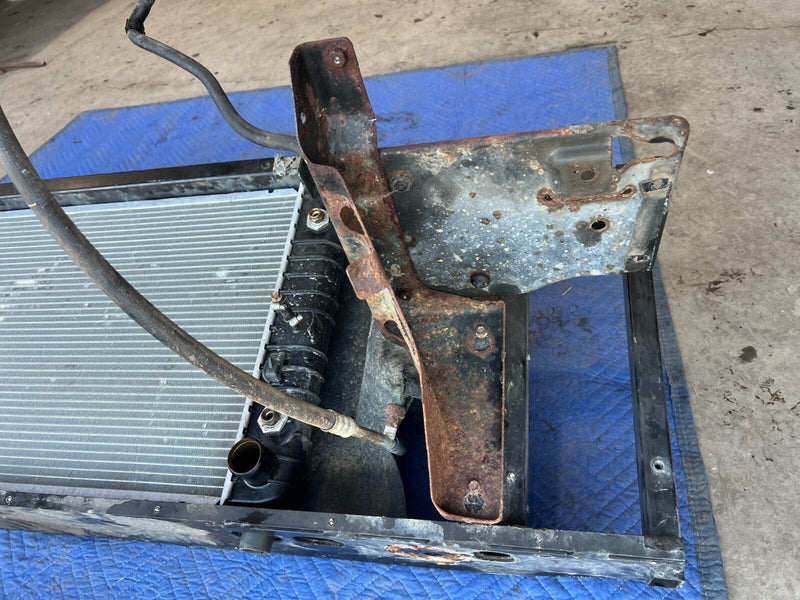 1999-2002 Chevy Silverado GM 1500 Front Radiator Core Support OEM #1864CN