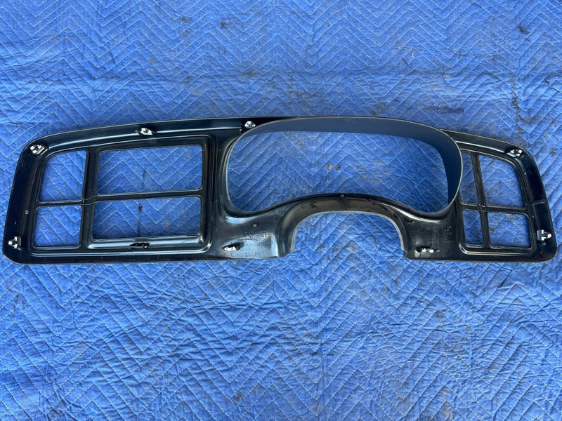 1999-2002 Chevy Silverado GM 1500 2500 Gauge Cluster Surround OEM #1830CN