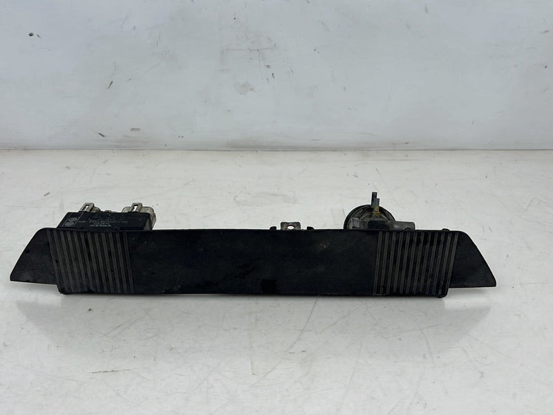 1993-1997 Volvo 850 Vacuum Valve & Cooling Fan Relay 9442933 OEM
