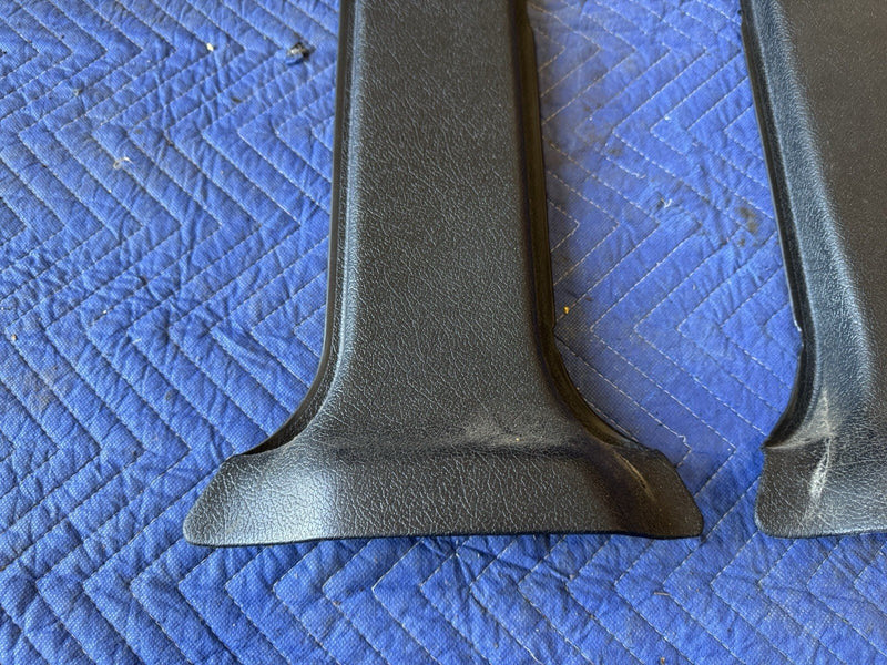 1986-1993 Volvo 240 244 Left & Right B Pillar Trim Pair 1225995 1225994 #4878E