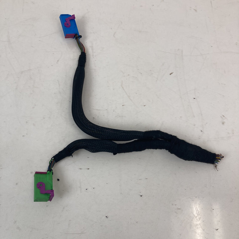 2001-2005 Volkswagen Passat Gauge Cluster Wiring Pigtail Tyco #5552M