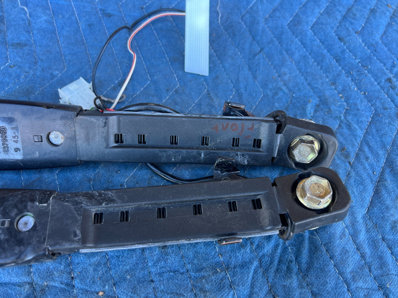 1986-1993 Volvo 240 244 245 Front Right & Left Seat Belt Buckle Set OEM #4360EM