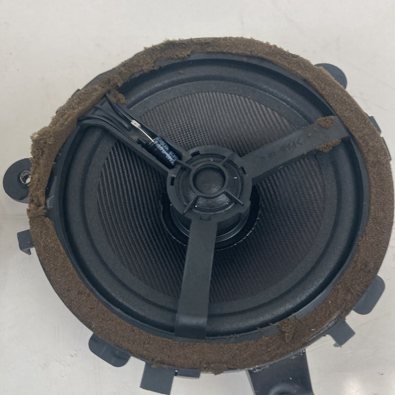2005 Volvo XC90 I 275 Speaker Set Rear Door LH RH 8633110 OEM #4822M