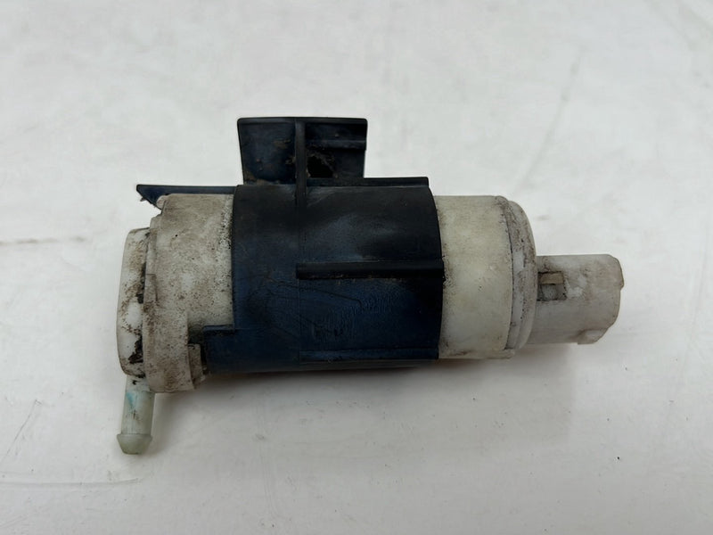 1993-1997 Volvo 850 Rear Windshield Washer Fluid Pump OEM
