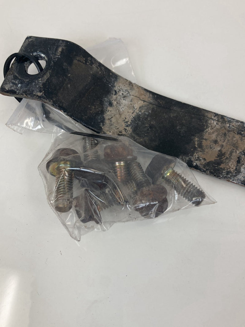 1992 Volvo 940 944 - Fuel Tank Strap